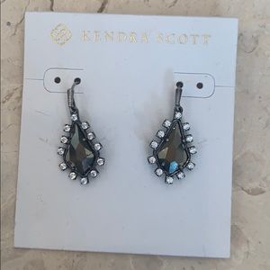 NWT Kendra Scott juniper earrings